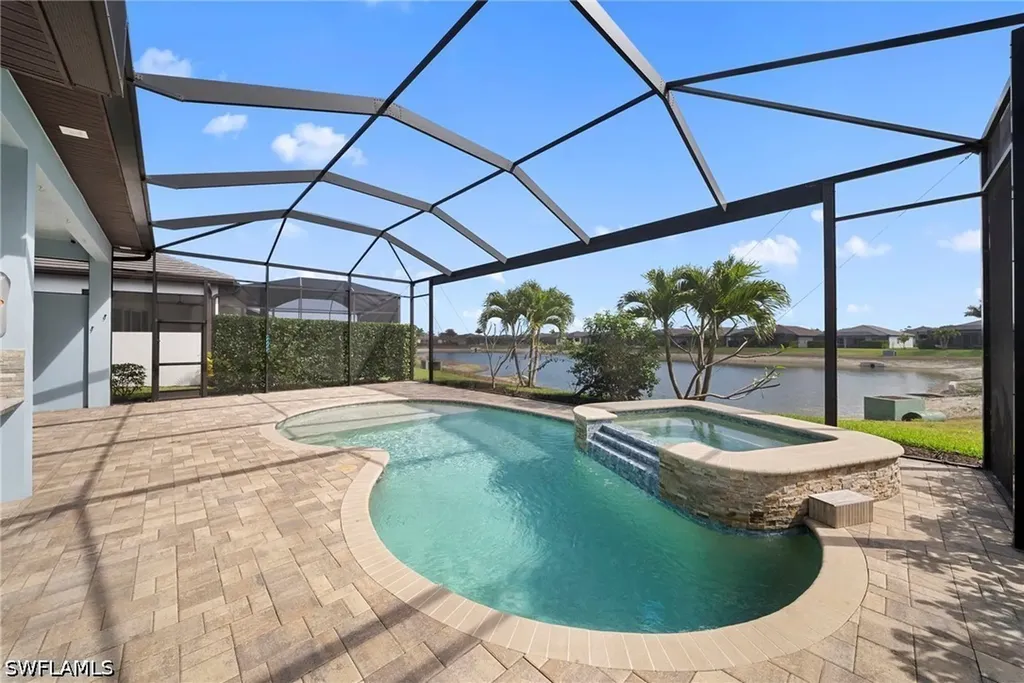 3721 Sapphire Cove Circle Naples FL 34114