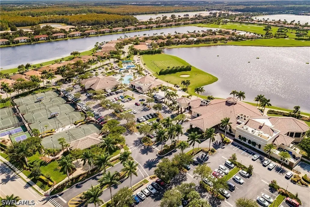10345 Heritage Bay Boulevard Naples FL 34120