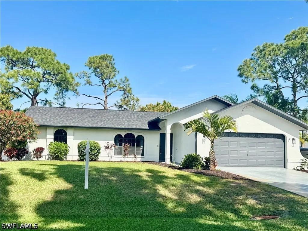 8137 Pelican Road Fort Myers FL 33967
