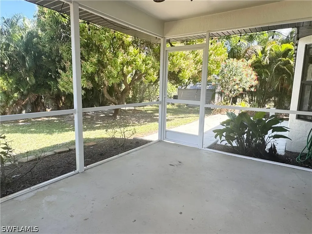 8137 Pelican Road Fort Myers FL 33967