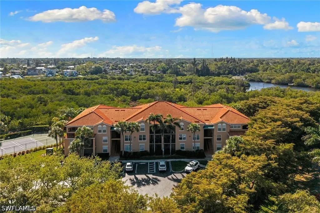 8635 River Homes Lane Bonita Springs FL 34135