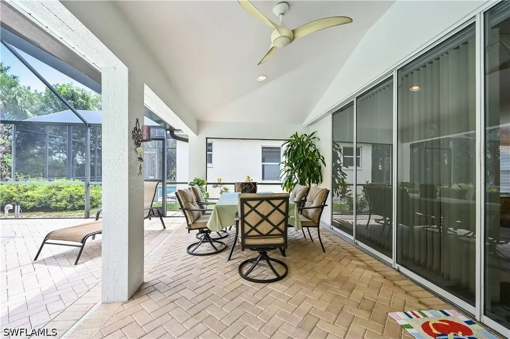 6453 Autumn Woods Boulevard Naples FL 34109