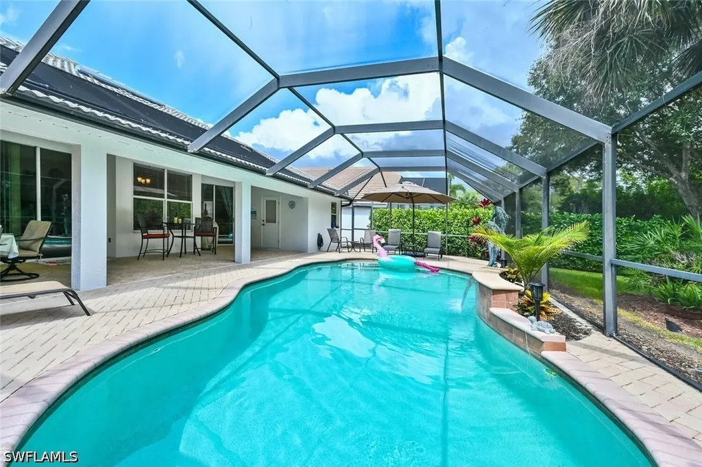 6453 Autumn Woods Boulevard Naples FL 34109