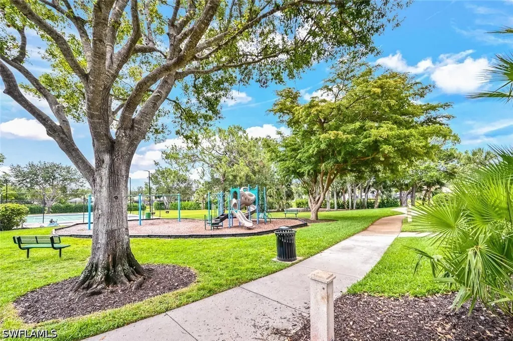 6453 Autumn Woods Boulevard Naples FL 34109