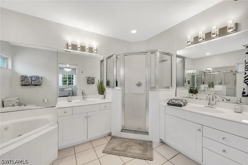 1747 Reuven Circle Naples FL 34112