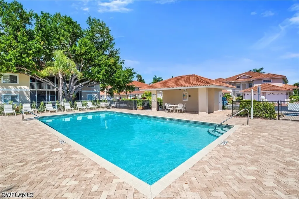 1747 Reuven Circle Naples FL 34112