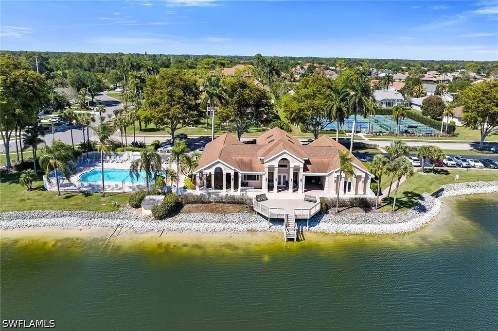 1747 Reuven Circle Naples FL 34112