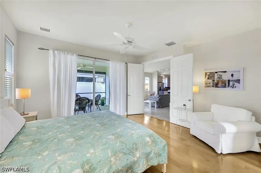 684 98th Avenue N Naples FL 34108