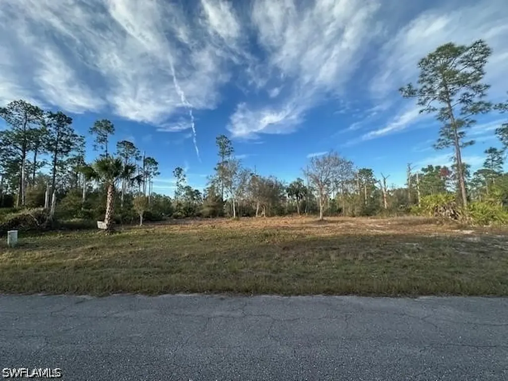 3705 E 9th Street Lehigh Acres FL 33972