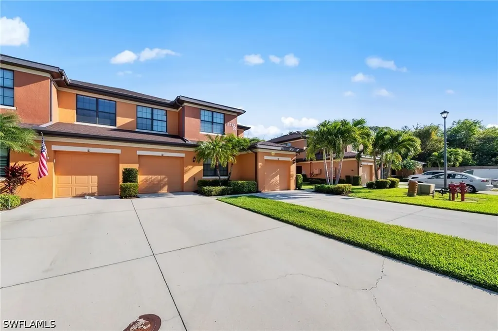 3712 Pino Vista Way Estero FL 33928