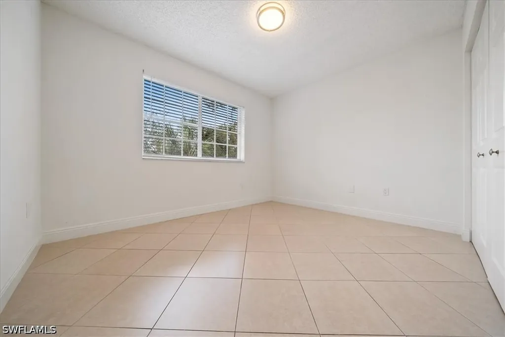 1210 Wildwood Lakes Boulevard Naples FL 34104