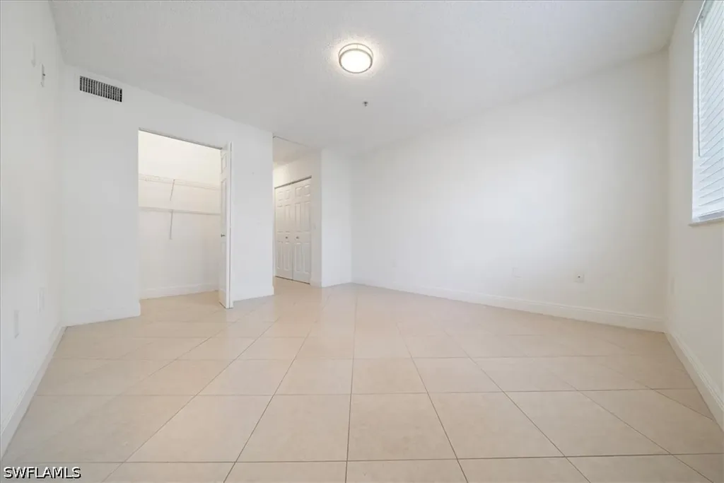 1210 Wildwood Lakes Boulevard Naples FL 34104
