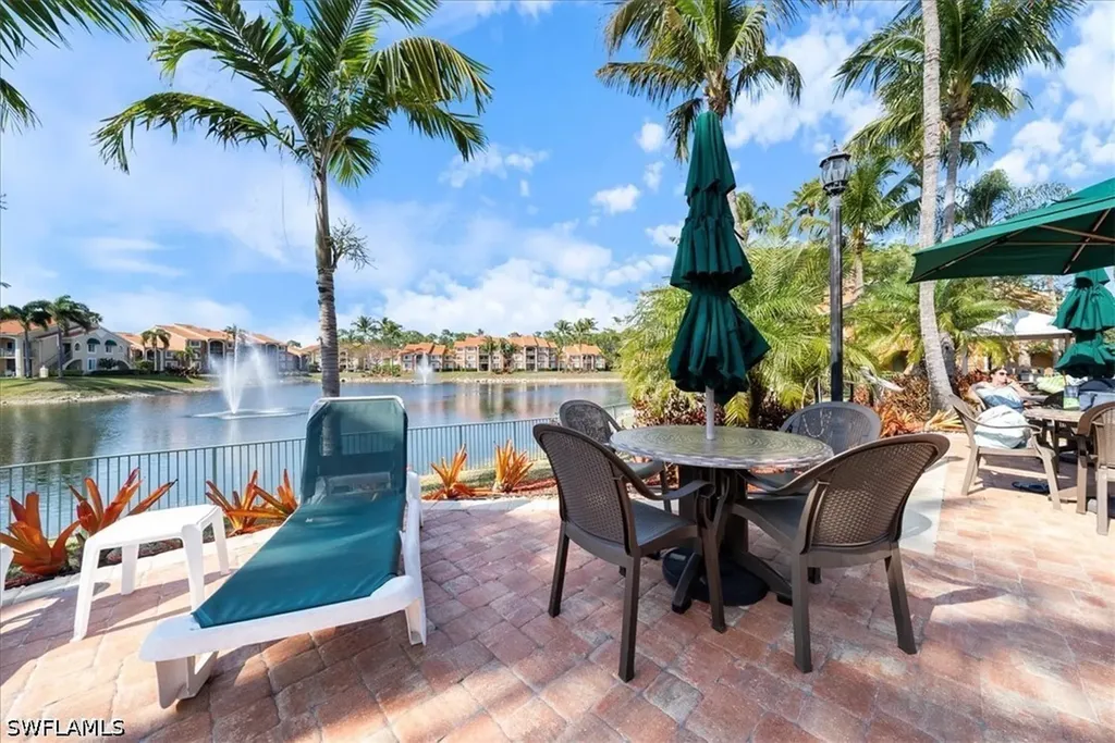 1210 Wildwood Lakes Boulevard Naples FL 34104