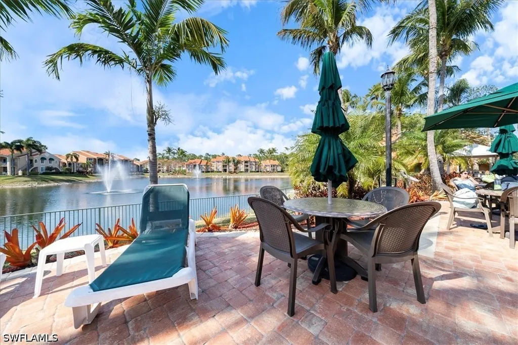 1210 Wildwood Lakes Boulevard Naples FL 34104