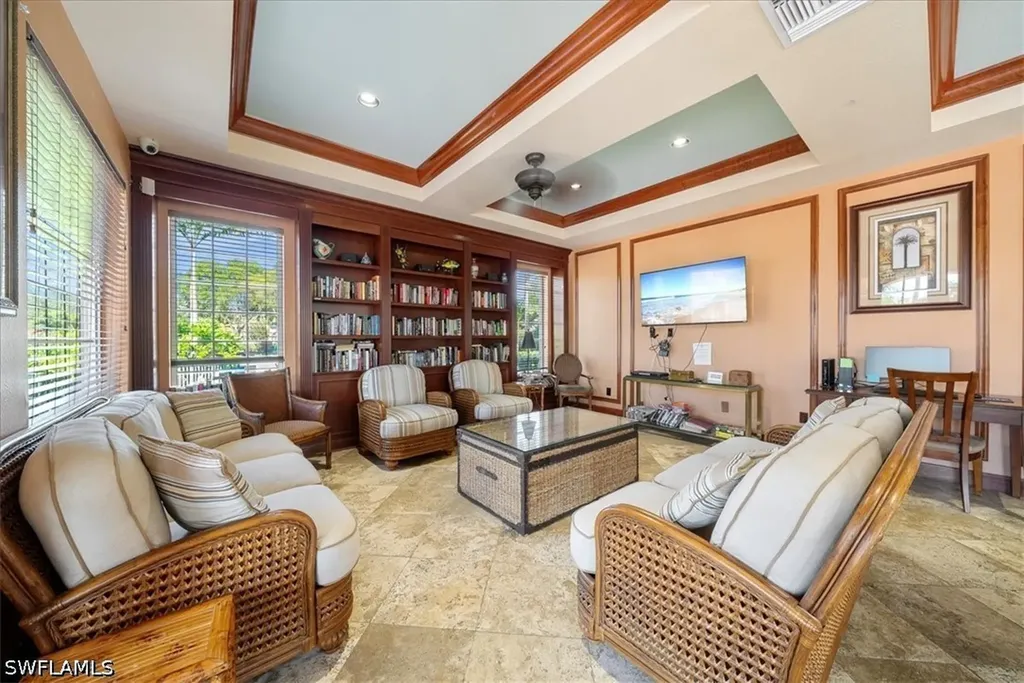 1210 Wildwood Lakes Boulevard Naples FL 34104