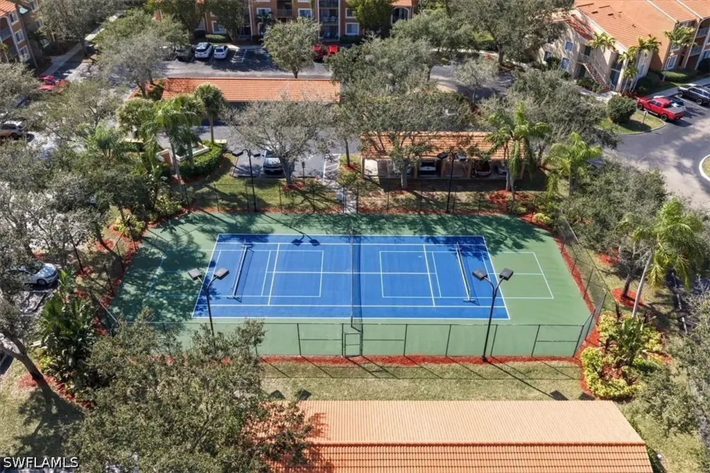 1210 Wildwood Lakes Boulevard Naples FL 34104
