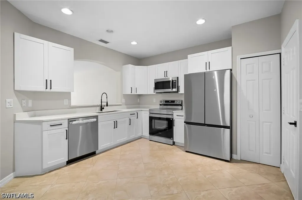 9648 Roundstone Circle Fort Myers FL 33967