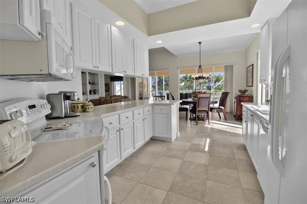 7919 Valentina Court Naples FL 34114