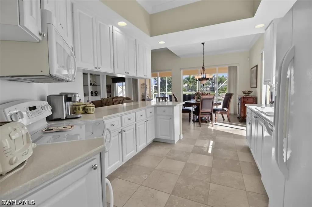 7919 Valentina Court Naples FL 34114