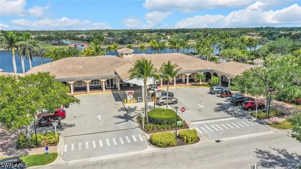 7919 Valentina Court Naples FL 34114