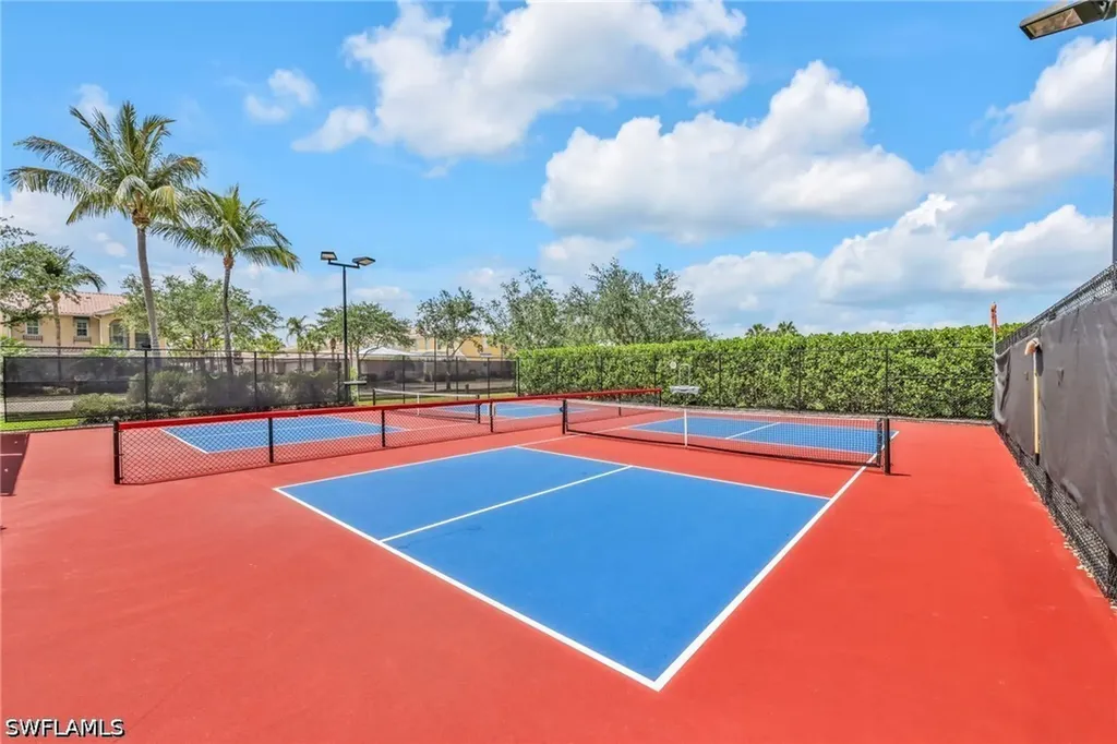 7919 Valentina Court Naples FL 34114