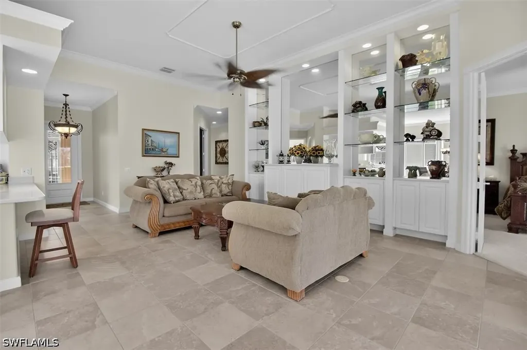 7919 Valentina Court Naples FL 34114