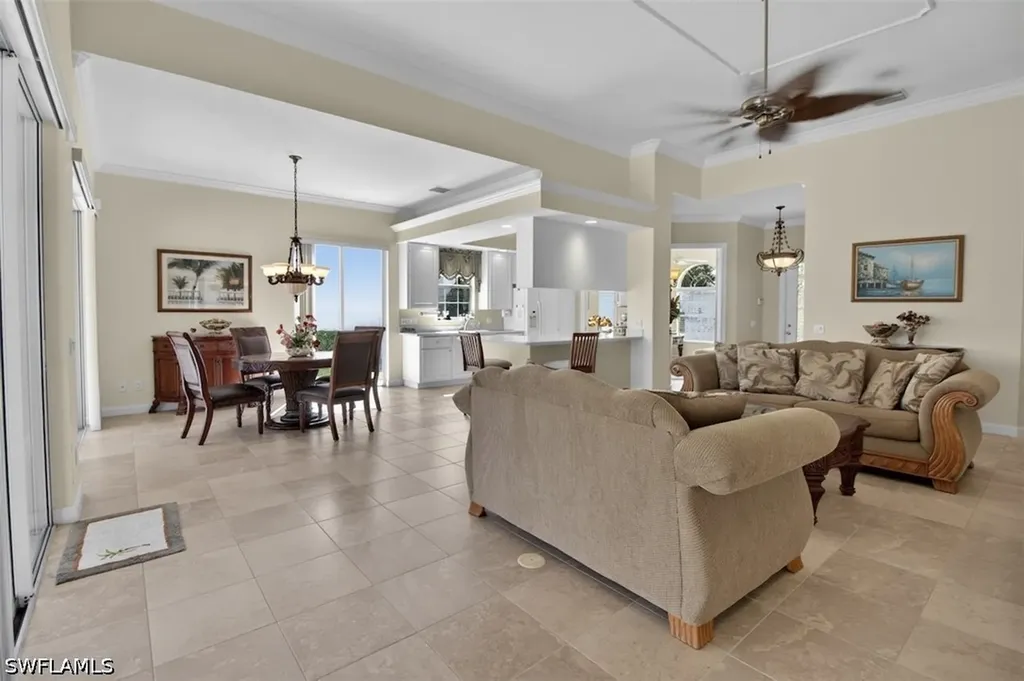 7919 Valentina Court Naples FL 34114