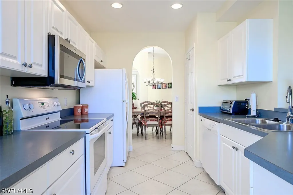 3052 Horizon Lane Naples FL 34109