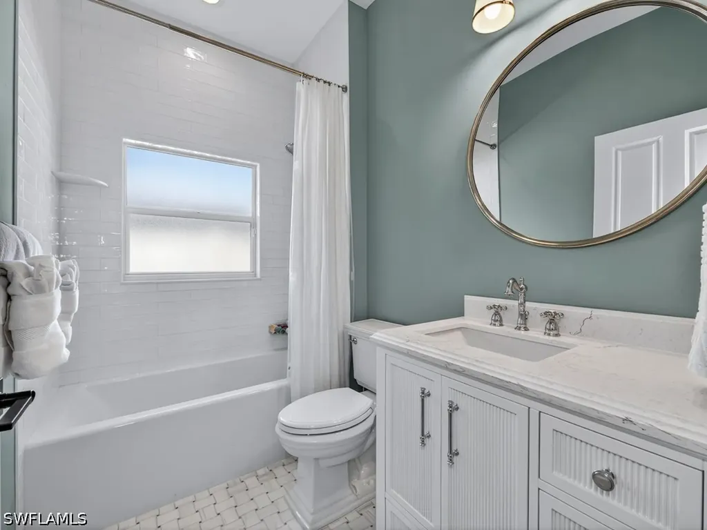 585 104th Avenue N Naples FL 34108
