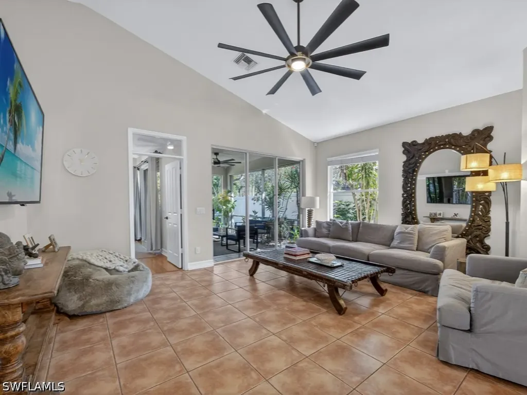 585 104th Avenue N Naples FL 34108