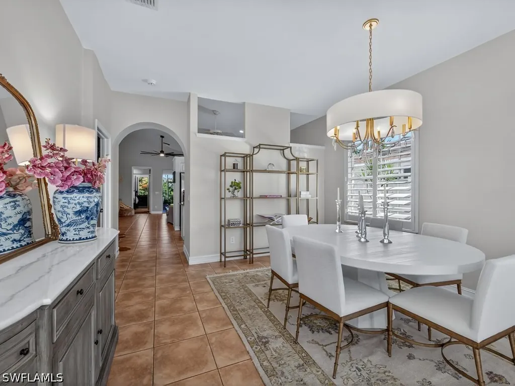 585 104th Avenue N Naples FL 34108