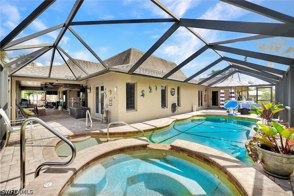 2361 Longboat Drive Naples FL 34104