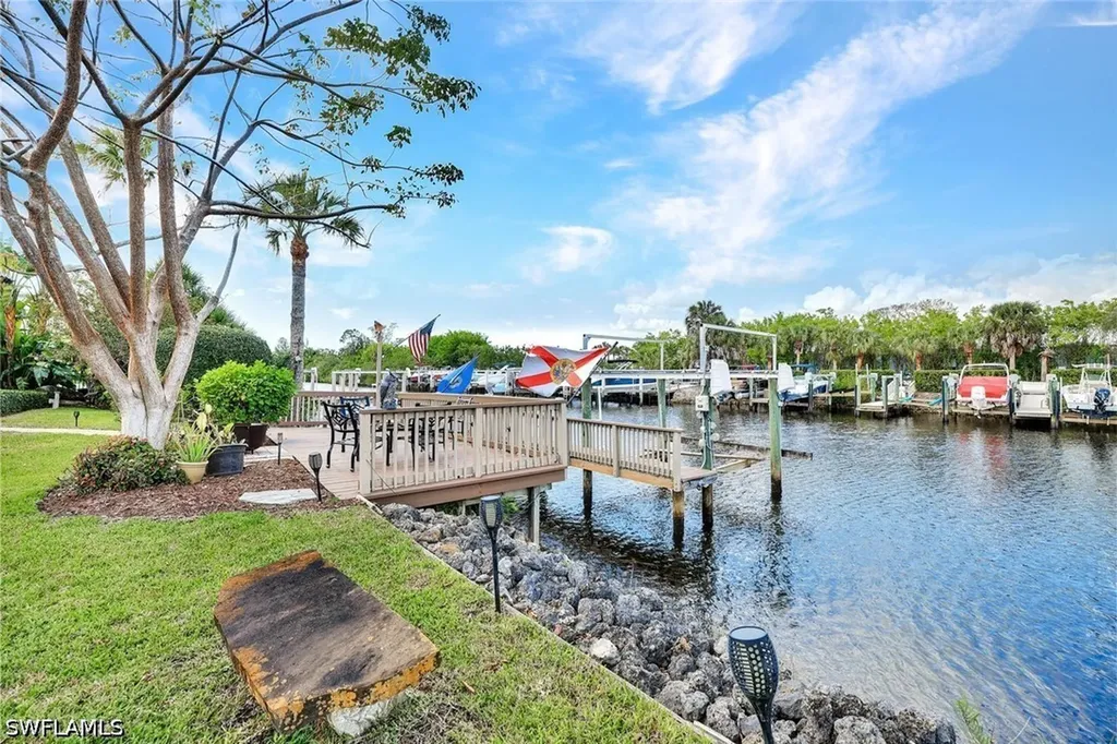 2361 Longboat Drive Naples FL 34104