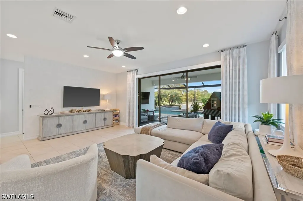 16266 Aberdeen Way Naples FL 34110