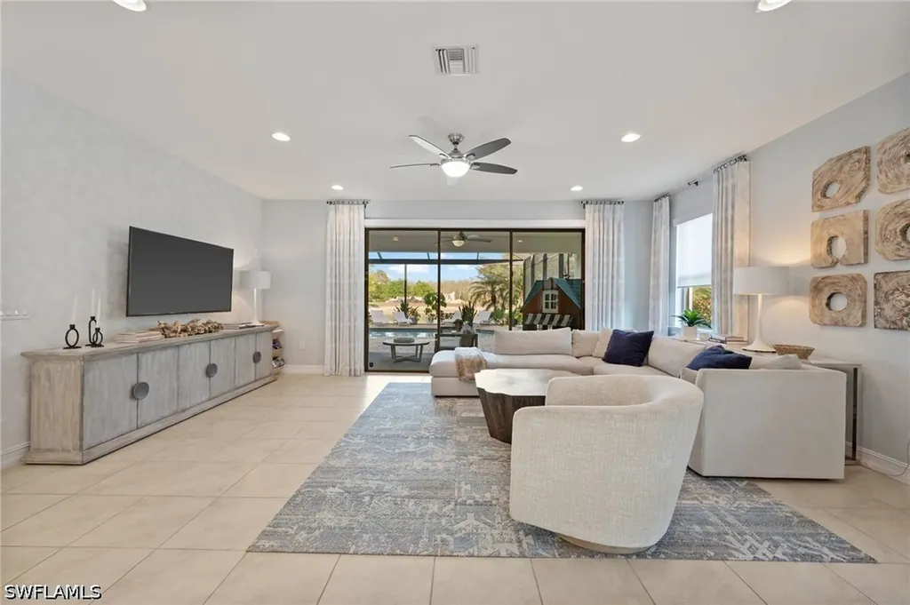 16266 Aberdeen Way Naples FL 34110