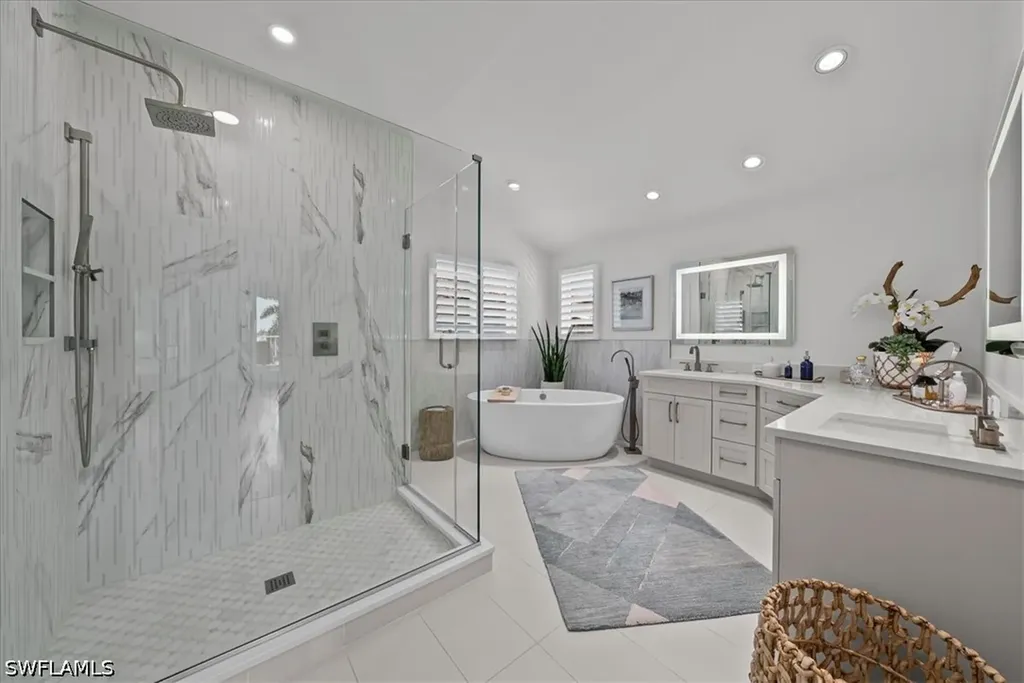 4737 Villa Mare Lane Naples FL 34103