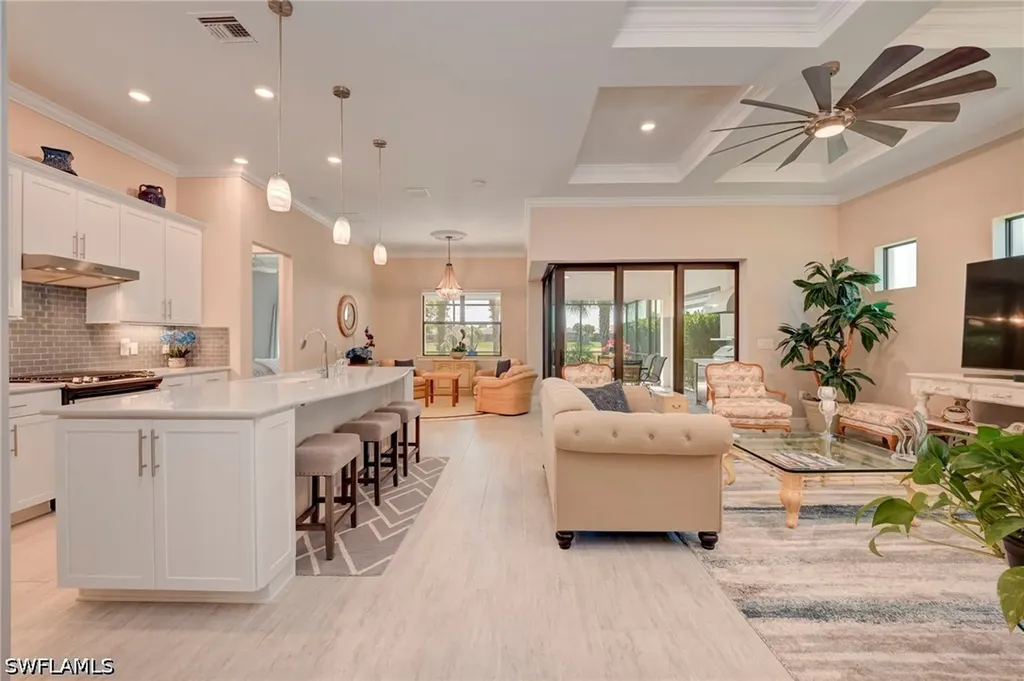 9712 Everglades Drive Naples FL 34120
