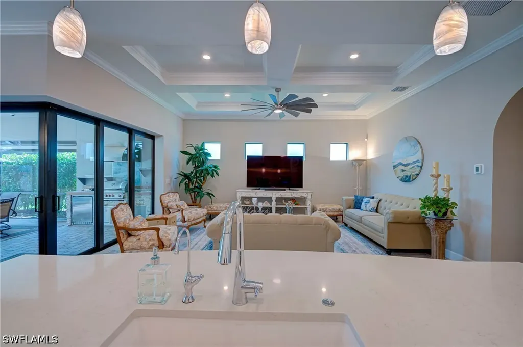 9712 Everglades Drive Naples FL 34120