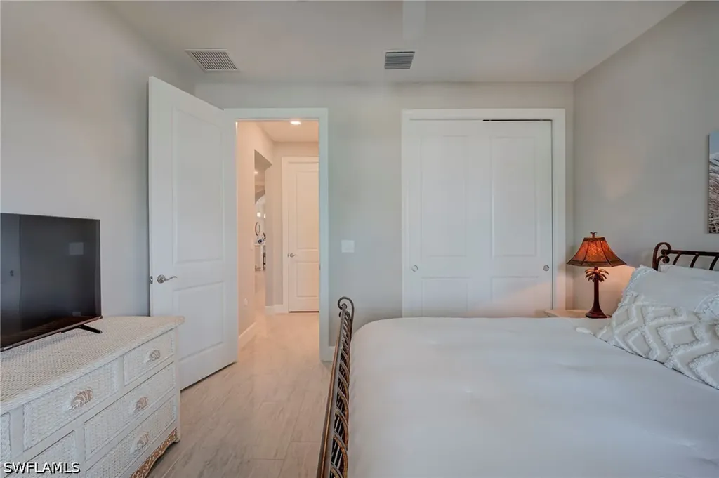 9712 Everglades Drive Naples FL 34120