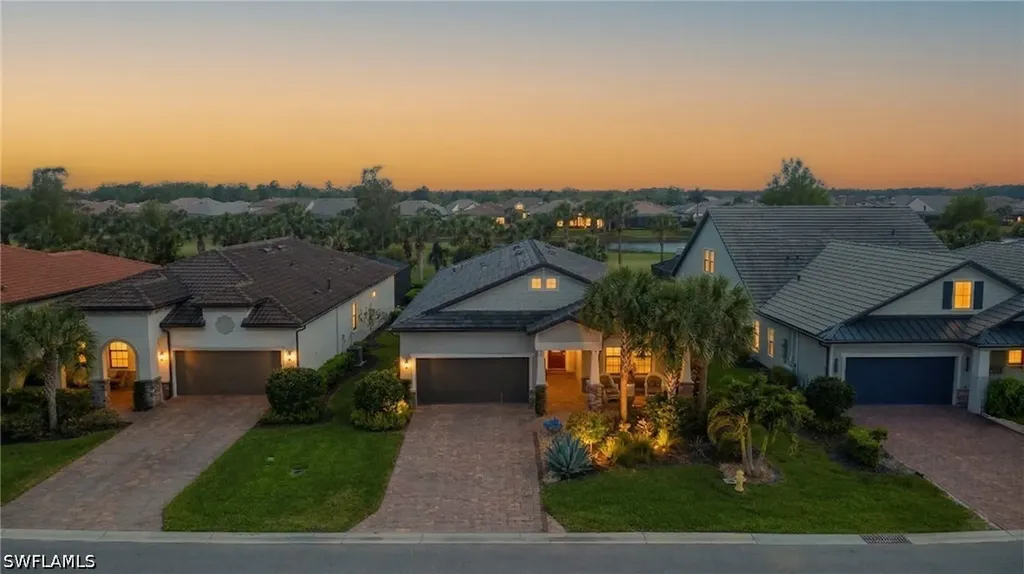 9712 Everglades Drive Naples FL 34120