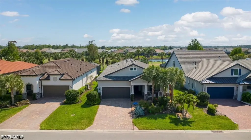 9712 Everglades Drive Naples FL 34120
