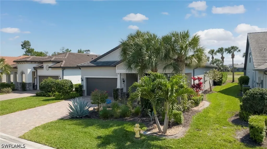 9712 Everglades Drive Naples FL 34120