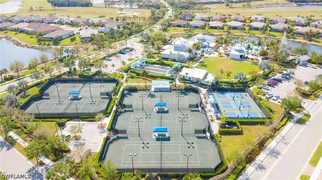 9712 Everglades Drive Naples FL 34120