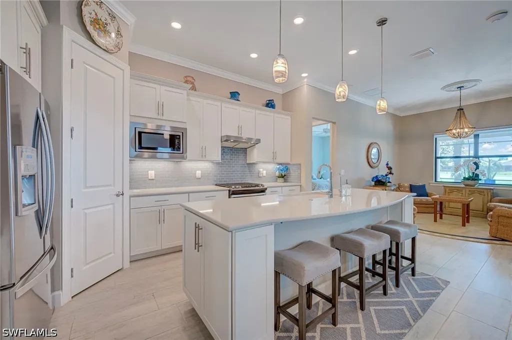9712 Everglades Drive Naples FL 34120