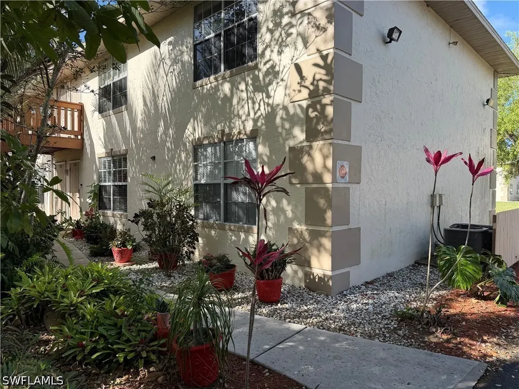5352 16th Place SW Naples FL 34116
