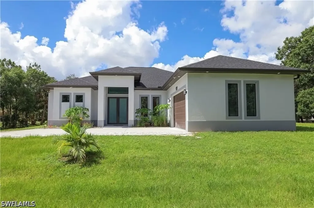 109 14th Street SE Naples FL 34117