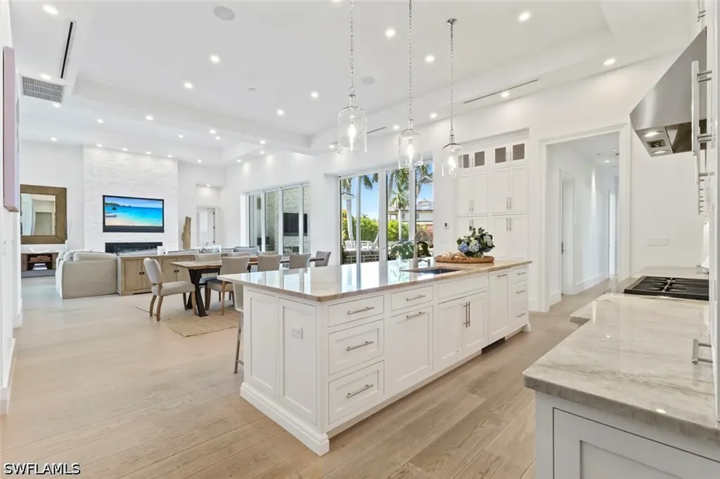 1467 Marlin Drive Naples FL 34102