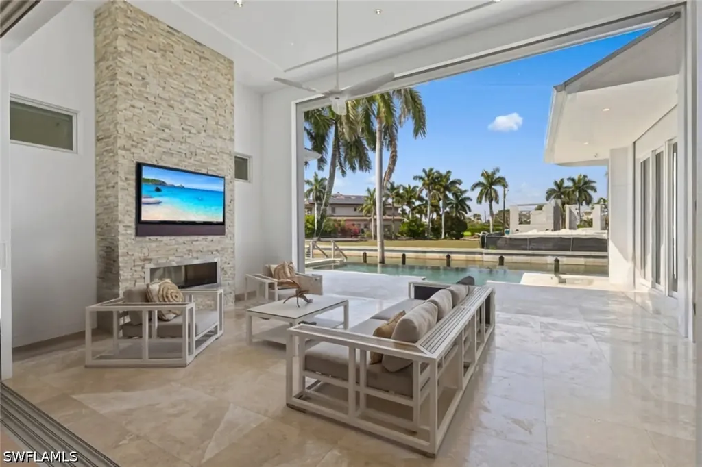 1467 Marlin Drive Naples FL 34102