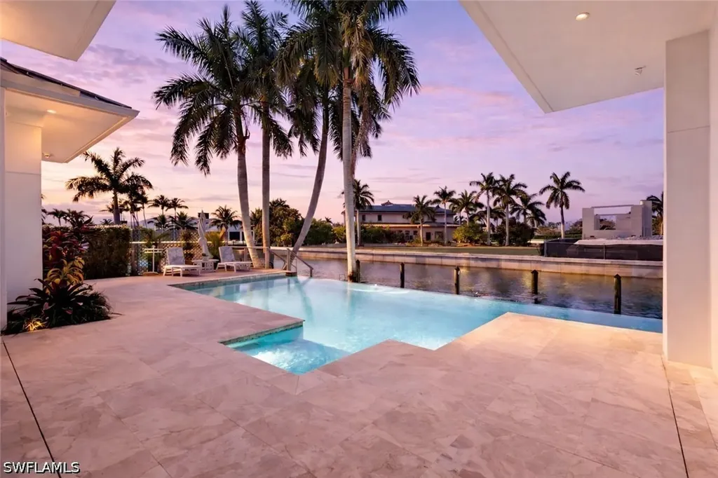1467 Marlin Drive Naples FL 34102