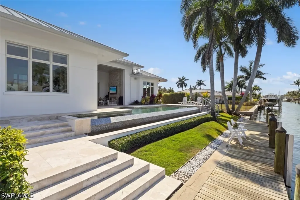 1467 Marlin Drive Naples FL 34102